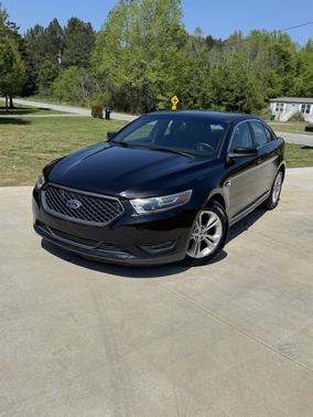 2016 Ford Taurus SEL