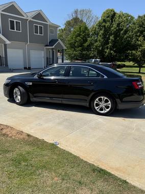 2016 Ford Taurus SEL