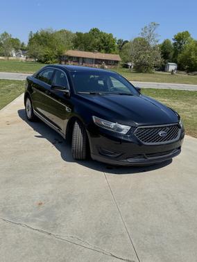 2016 Ford Taurus SEL