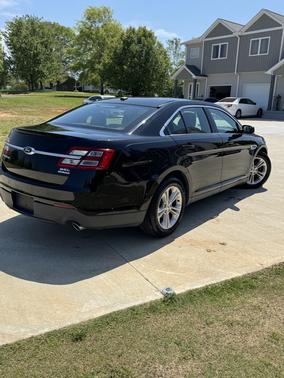 2016 Ford Taurus SEL