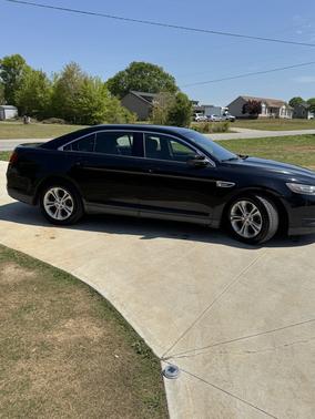 2016 Ford Taurus SEL