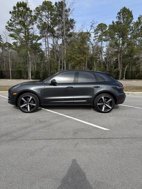 2023 Porsche Macan Macan