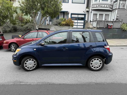 2006 Scion xA Base