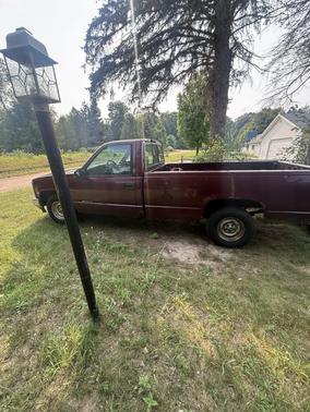 Red 1995 Chevrolet 1500 W/T