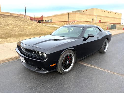 2008 Dodge Challenger SRT8