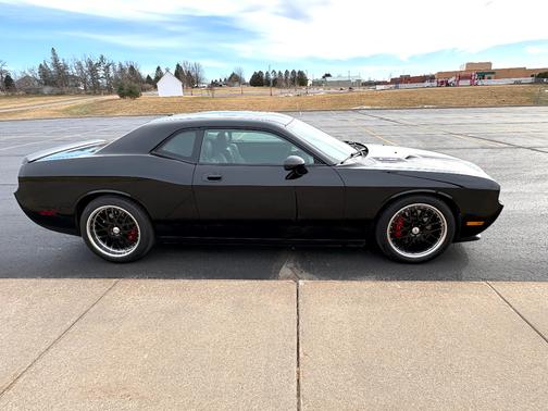 2008 Dodge Challenger SRT8