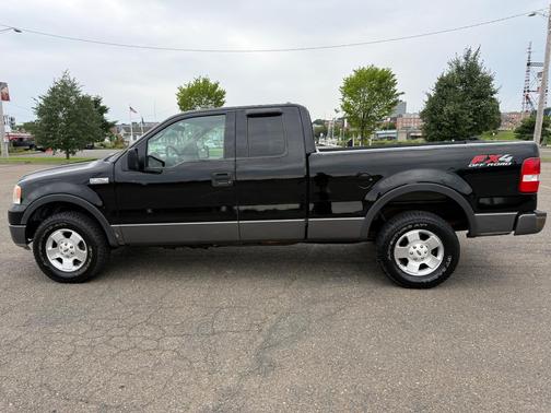 Black 2004 Ford F-150 FX4 SuperCab