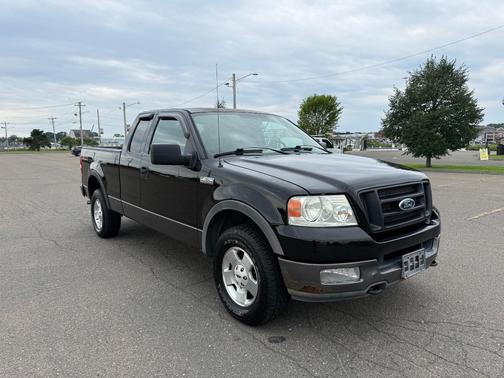 Black 2004 Ford F-150 FX4 SuperCab