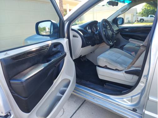 2012 Dodge Grand Caravan SE/AVP