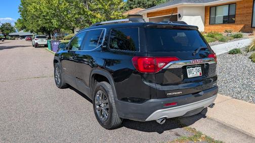 Black 2017 GMC Acadia SLT-1