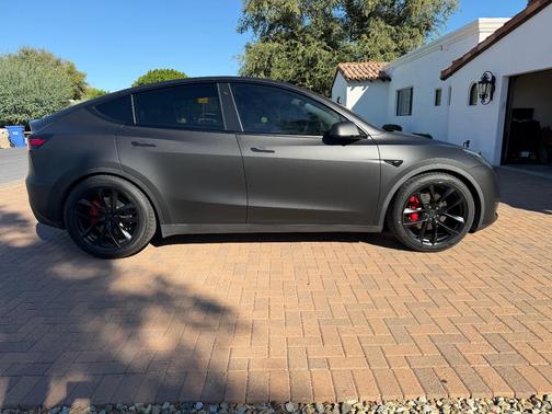 Black 2020 Tesla Model Y Performance