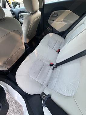 White 2013 Kia Rio LX