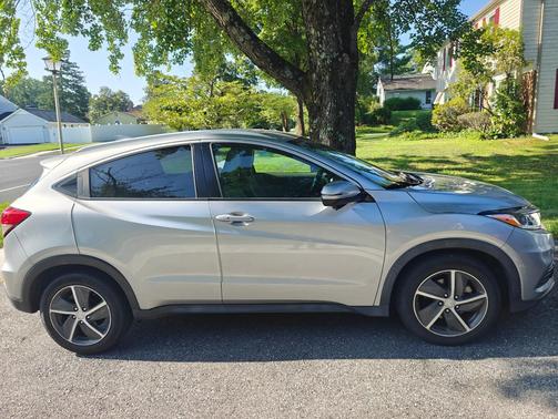 Gray 2021 Honda HR-V EX-L