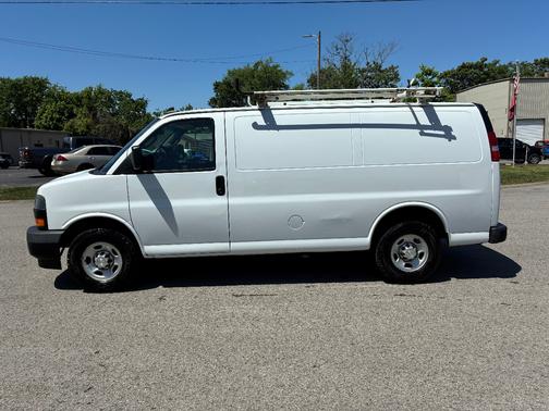 White 2019 Chevrolet Express 2500 Work Van