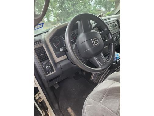 2009 Dodge Ram 1500 ST Crew Cab