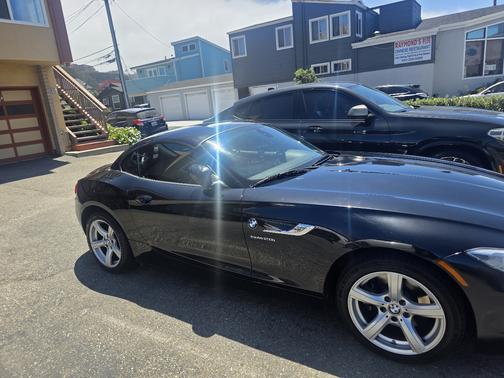 Black 2015 BMW Z4 sDrive28i
