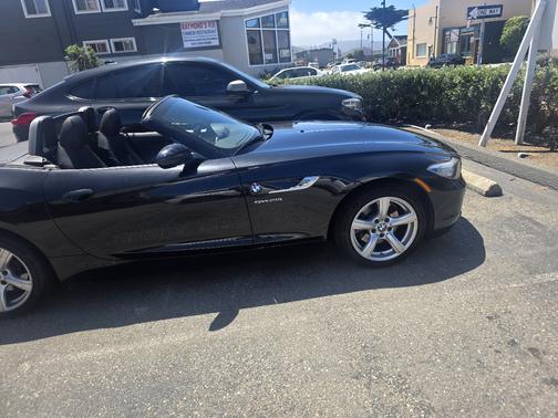 Black 2015 BMW Z4 sDrive28i