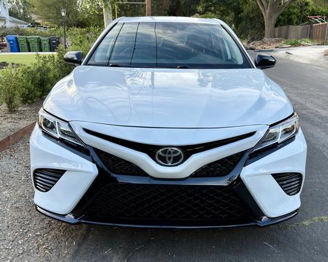 White 2020 Toyota Camry SE