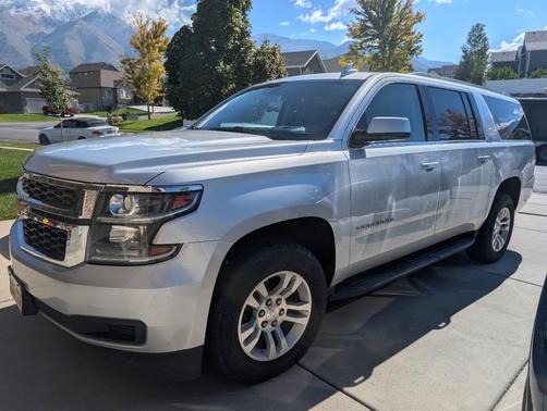 Silver 2019 Chevrolet Suburban LT