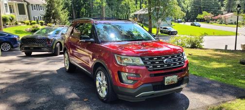 Red 2017 Ford Explorer XLT