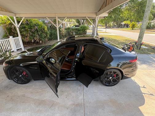 Black 2020 Alfa Romeo Giulia Base