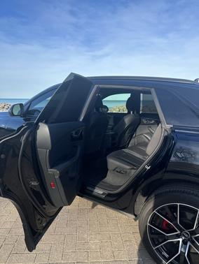 2022 Audi Q8 55 Premium Plus