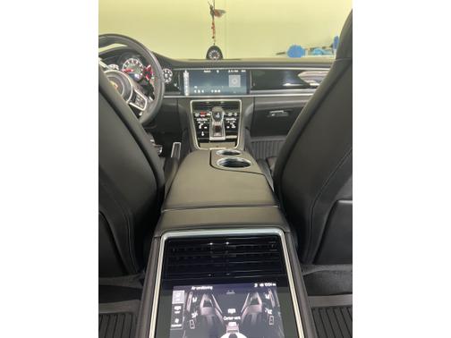 2017 Porsche Panamera 4S