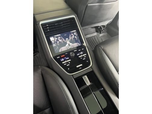 2017 Porsche Panamera 4S