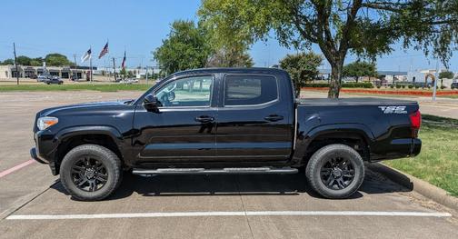 Black 2022 Toyota Tacoma SR