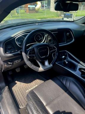 2015 Dodge Challenger SRT 392