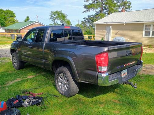 2016 Toyota Tacoma SR5