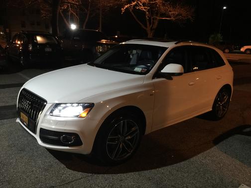 White 2012 Audi Q5 3.2 Premium Plus