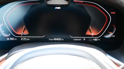 Gray 2022 BMW 740 i