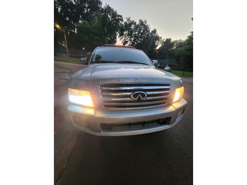 2005 INFINITI QX56 Base