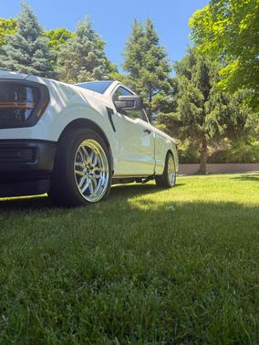 White 2024 Ford F-150 XL