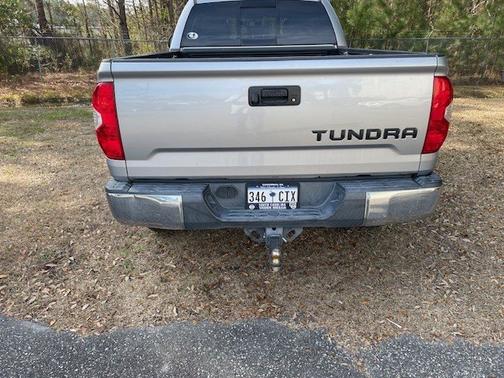 2017 Toyota Tundra SR5