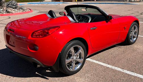 Red 2007 Pontiac Solstice GXP