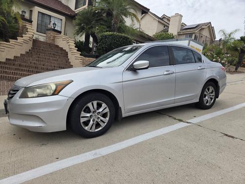 Silver 2011 Honda Accord SE