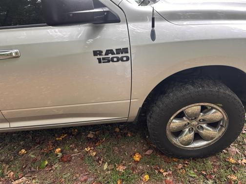 2013 RAM 1500 SLT