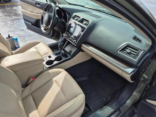 Green 2018 Subaru Outback 2.5i Limited