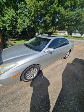 Silver 2004 Lexus ES 330 Base