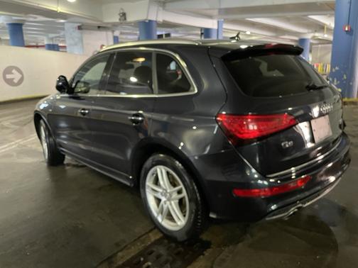 Blue 2017 Audi Q5 3.0T Premium Plus