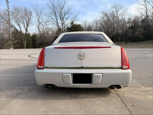 2007 Cadillac DTS Luxury