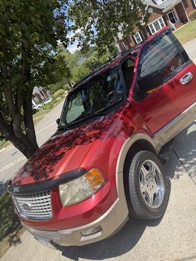Red 2003 Ford Expedition Eddie Bauer