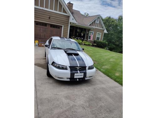 2001 Ford Mustang Base