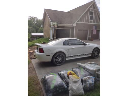 2001 Ford Mustang Base