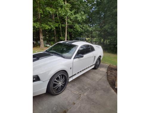 2001 Ford Mustang Base