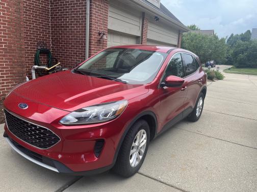 2020 Ford Escape SE