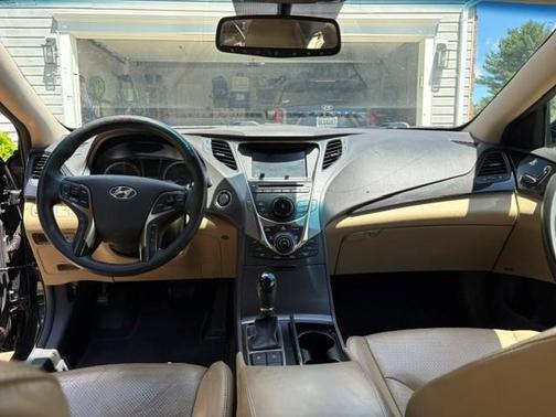 Black 2013 Hyundai Azera Base