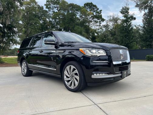 Black 2022 Lincoln Navigator L Reserve
